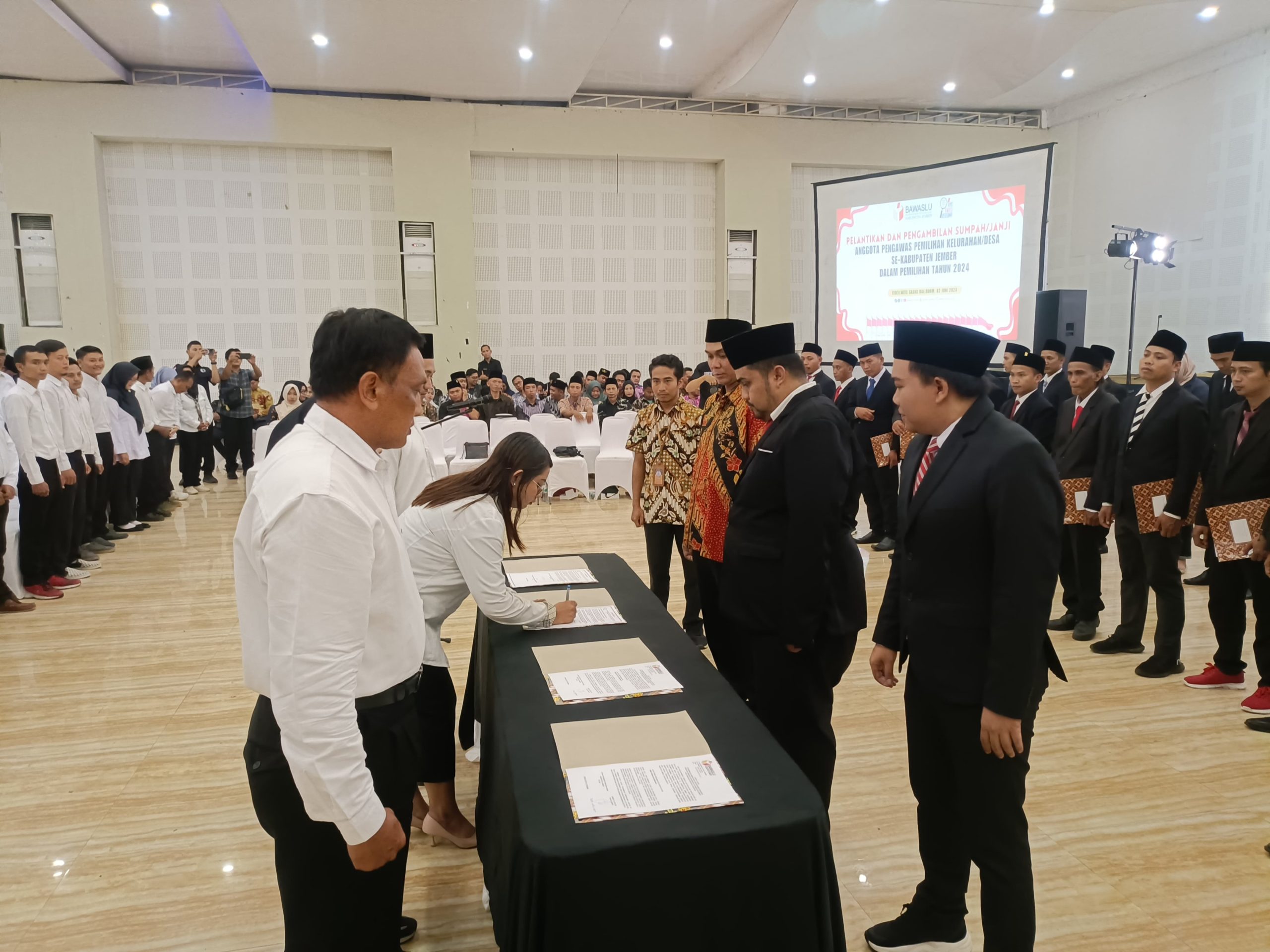 Pelantikan panwaslu desa