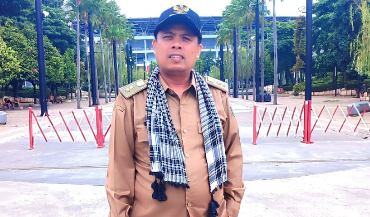 Kades Sapeken tampar warganya
