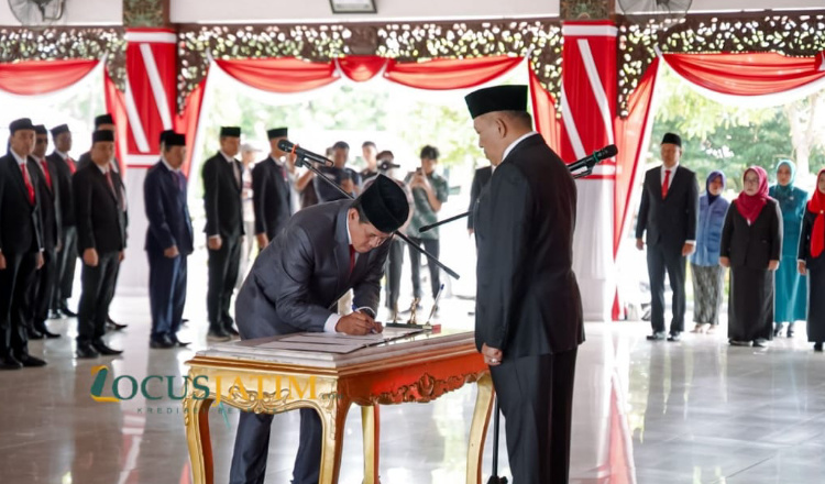 Pergeseran jabatan ini dipimpin langsung oleh Bupati Sampang, H. Slamet Junaidi,