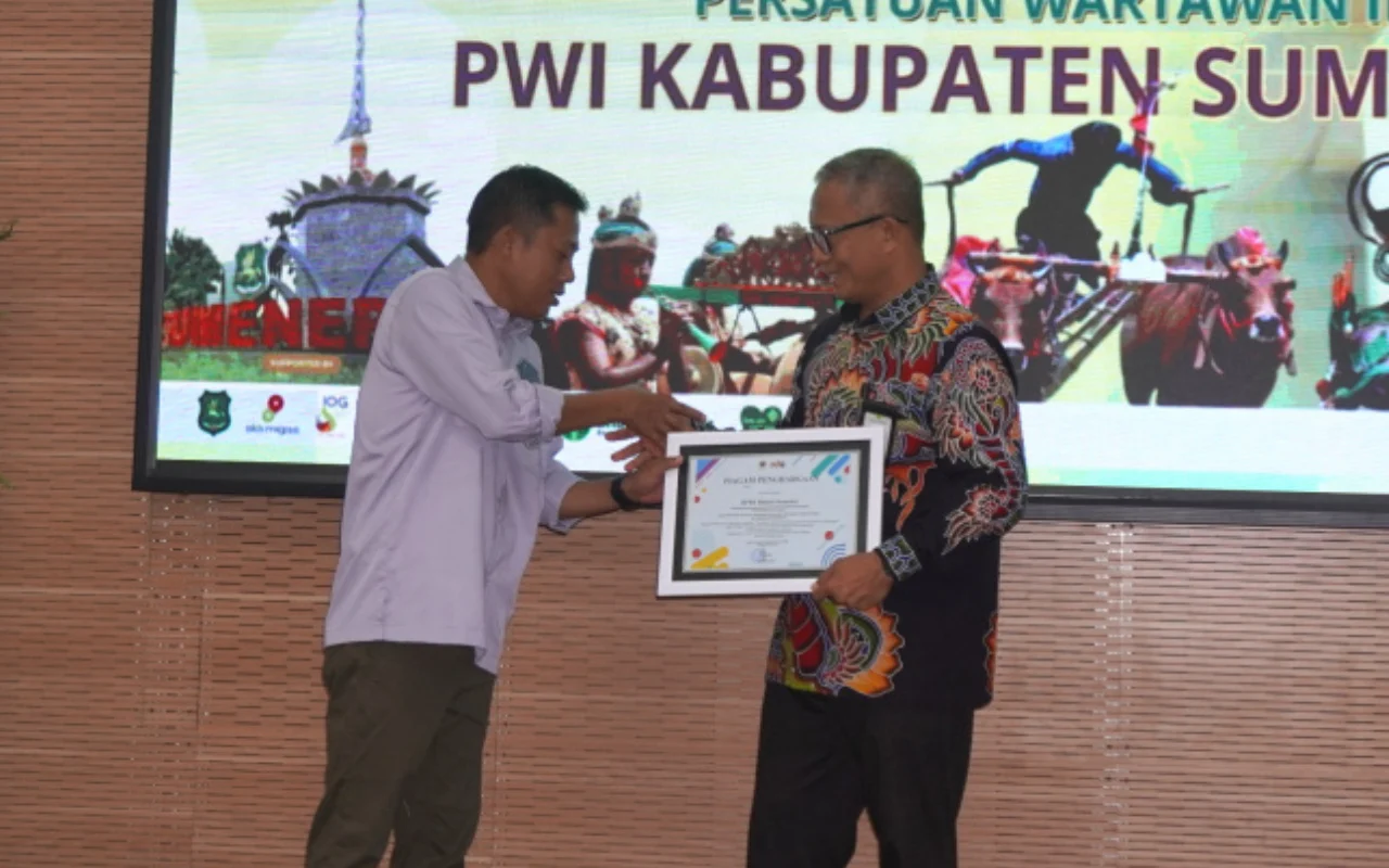 Diapresiasi PWI, BPRS Bhakti Sumekar Didorong Jadi Pilar Literasi Keuangan Daerah