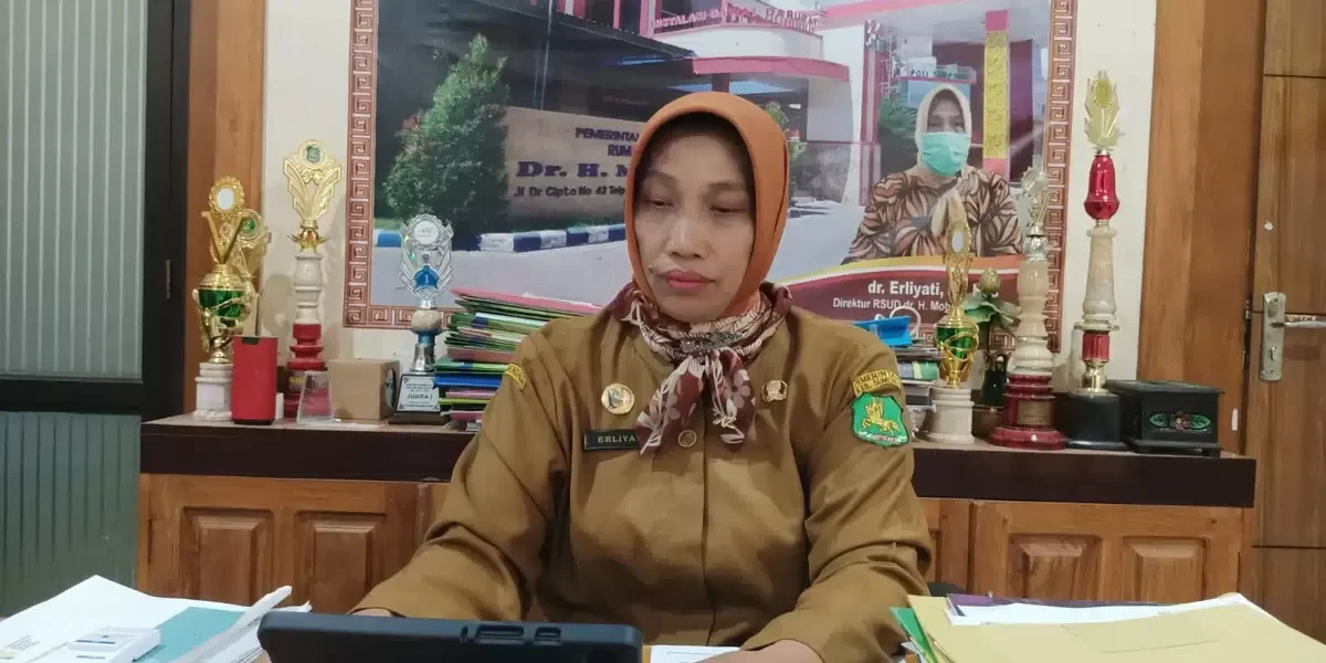 Direktur RSUD dr. Moh. Anwar Sumenep, Erliyati