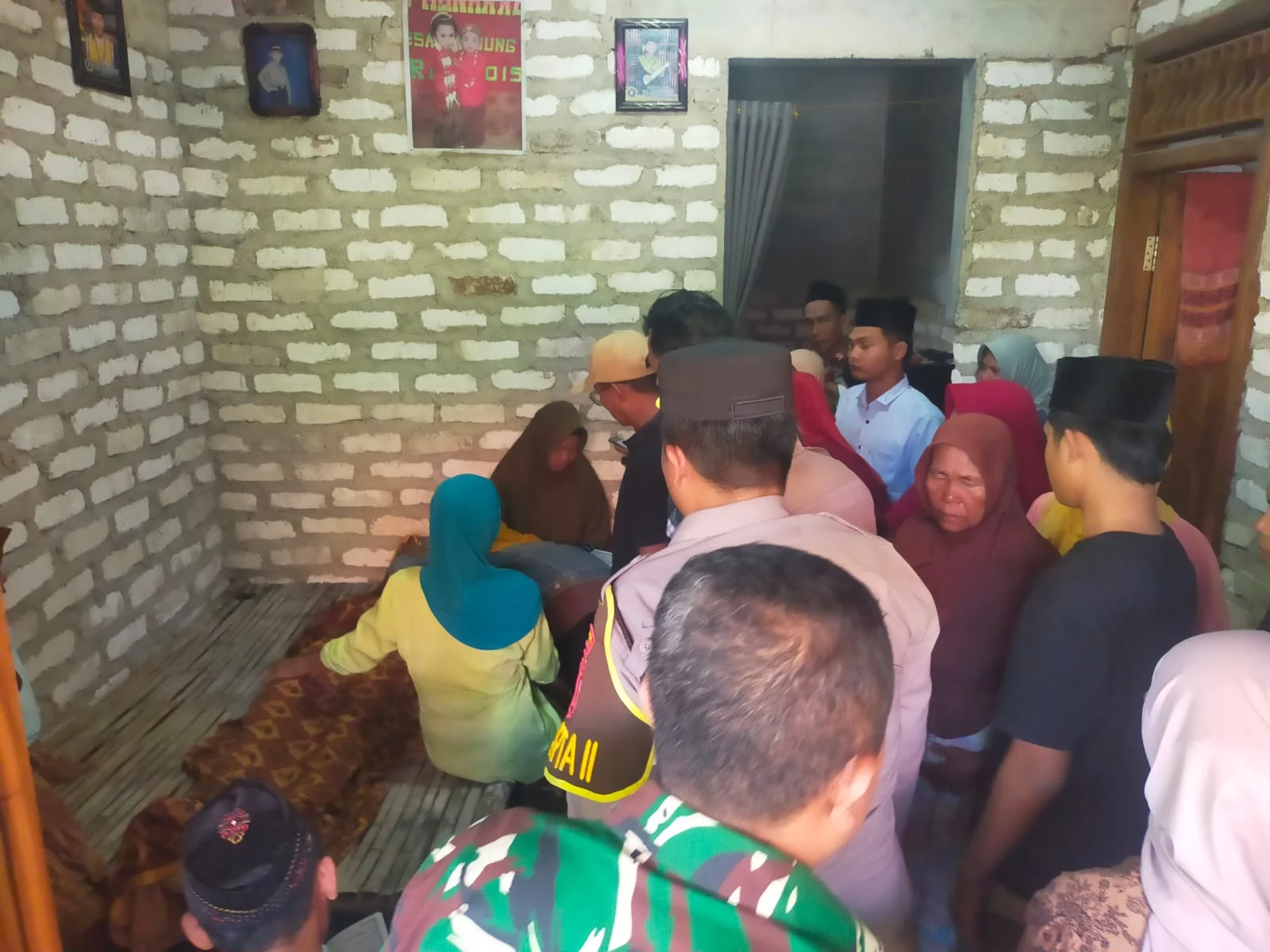 Seorang Nelayan di pademawu Pamekasan di temukan meninggal dunia di samping perahu