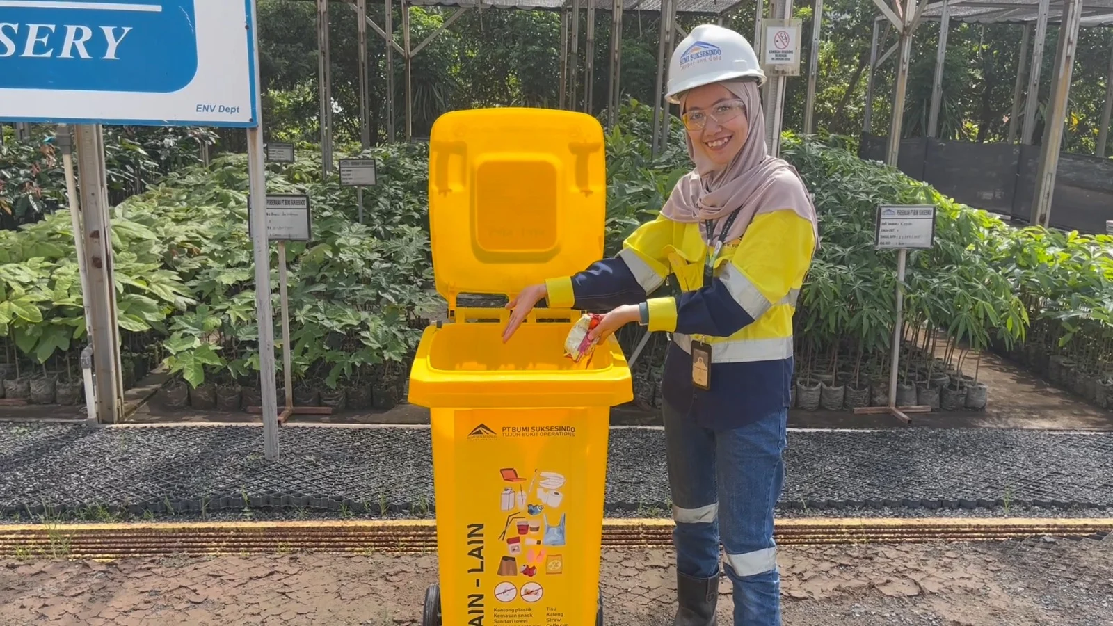 PT BSI Ajak Karyawan Kelola Sampah dari Sumbernya untuk Jaga Lingkungan