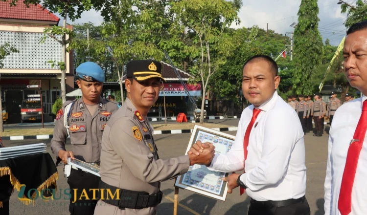 Ungkap 27 Tersangka Asusila dan Sindikat Curanmor, Satreskrim Sampang Raih Penghargaan