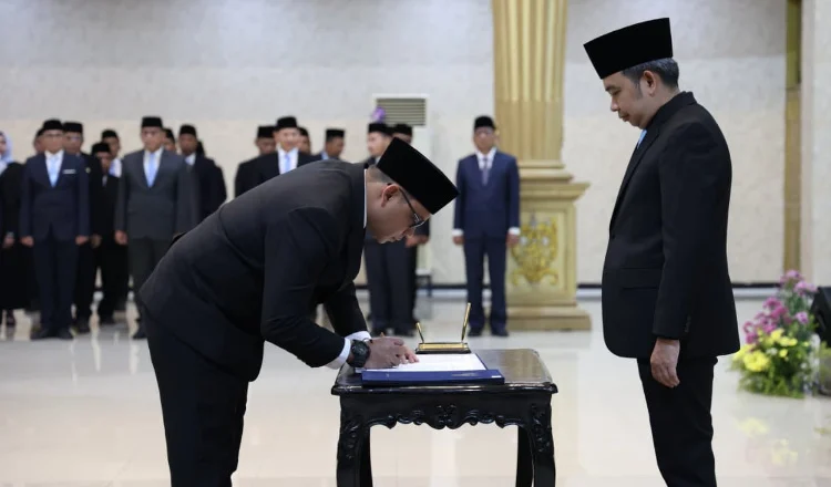 pimpinan tinggi pratama atau eselon II pemerintah jember