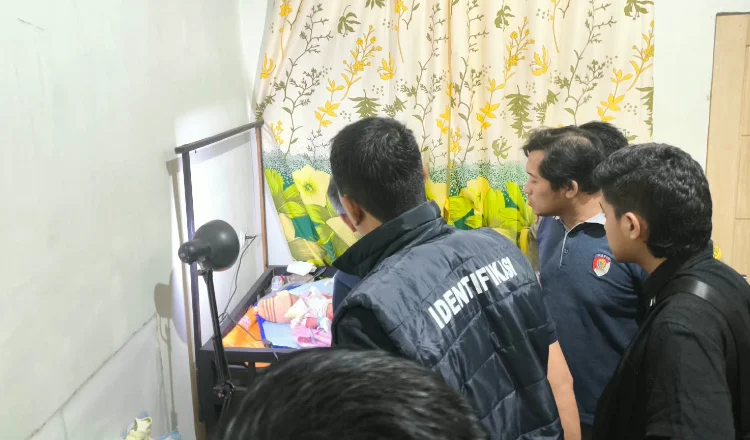 Bayi yang ditemukan di semak-semak lahan kosong pinggir Jalan Raya Rembangan, Dusun Darungan.