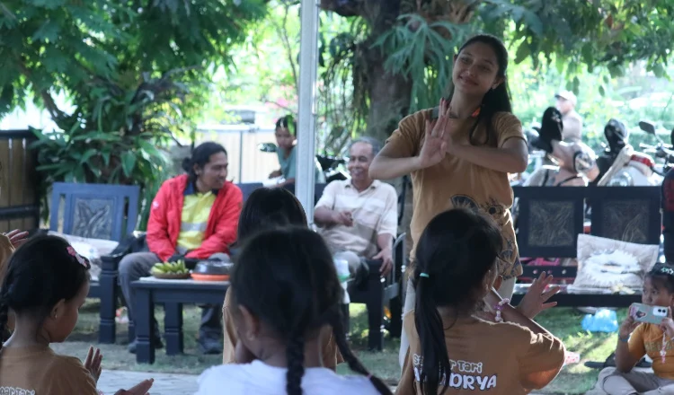 Sanggar tari dibawah asuhan Rizka Widyana Kartika