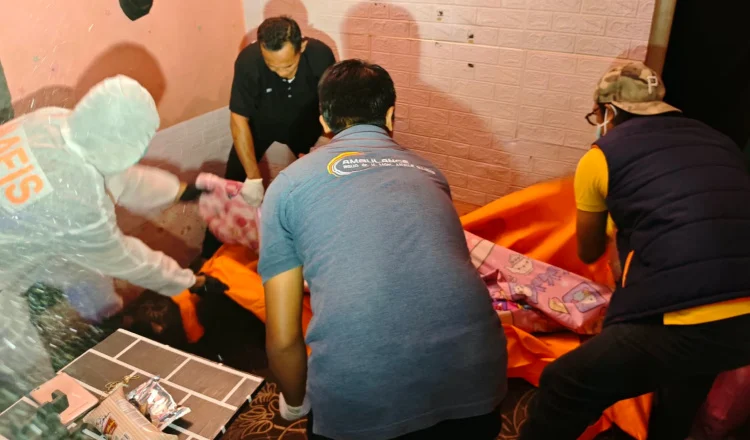 Seorang pria berinisial MR (37) ditemukan meninggal dunia di kediamannya